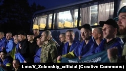 Орусиядан туткундан буга чейин бошотулган аскерлер.