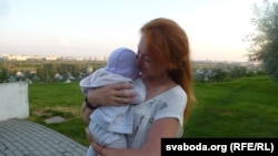 Сьвятлана Скіба з дачкой