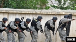 В свободное от выполнения служебных задач время сотрудники МВД могут работать и строителями