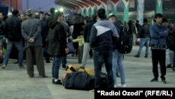 Мақомоти тоҷик мегӯянд, ки бисёр аъзои ДИИШ аз Тоҷикистон баъди муҳоҷират ба Русия ба ин гурӯҳ пайвастаанд