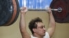 Илья Ильин, казахстанский тяжелоатлет, чемпион Олимпийских игр 2008 года в Пекине, готовится к Олимпиаде в Лондоне. Алматы, 20 марта 2012 года. 