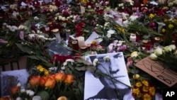 Навальныйды эскерүү иш-чаралары бир катар өлкөлөрдө өттү. 