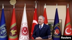 Түркиянын коргоо министри Хулуси Акар.