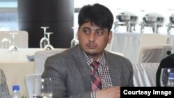 یاسر احمدزی