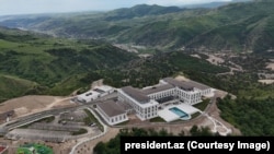 Лачин районундагы эс алуу базасы.