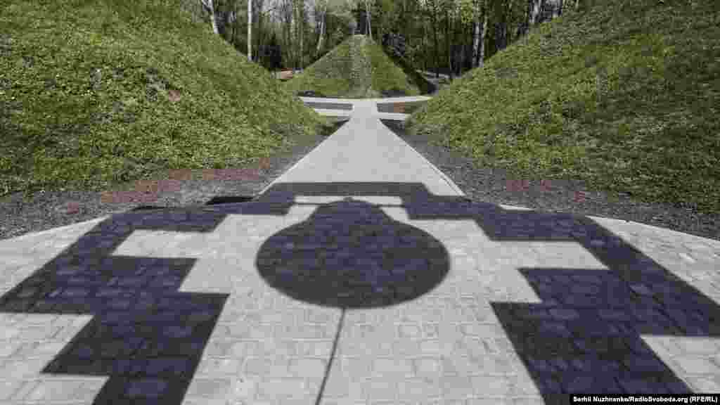 Аварія на Чорнобильскій АЕС чорною тінню лягла на Україну