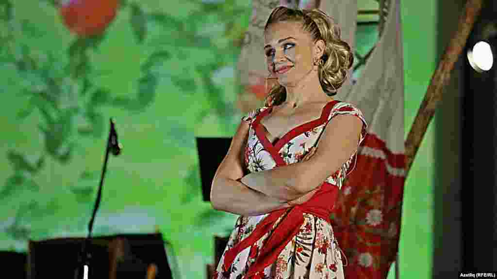 Камал театры каршында яңа сезон ачу тантанасы&nbsp;