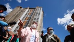 Собравшиеся на месте анонсированного митинга. Нур-Султан, 6 июня 2020 года.