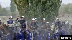 Сторонники партии «Ар-Намыс»