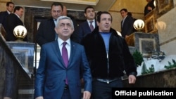 Armenia - President Serzh Sarkisian visits a new leisure center built by businessman Gagik Tsarukian (R) in Tsaghkadzor, 20Dec2017.