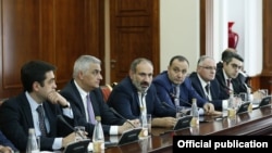 Премьер-министр Армении Никол Пашинян в Санкт-Петербурге встречается с армянскими бизнесменами, 26 июля 2018 г․