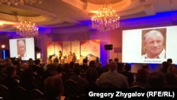 Вручення премії Павла Шеремета Миколі Семені в Брюсселі, 28 листопада 2016 року