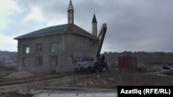 Мәчетне җимерү