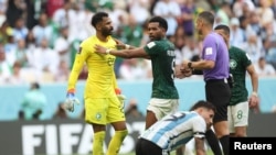 Аргентина менен Сауд Арабиянын беттешинде тартылган сүрөт. 