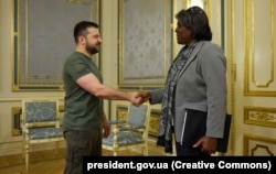 Президент України Володимир Зеленський і постійна представниця США при ООН Лінда Томас-Грінфілд. Київ, 8 листопада 2022 року