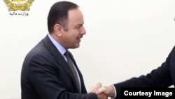 حکیمی: در برابر هر ریفورم یک مبلغ به حکومت پرداخت می‎شود.