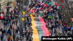 Ілюстрацыйнае фота. Сьвяткаваньне Дня Незалежнасьці Літвы на праспэкце Гедзіміна ў Вільні, 2020