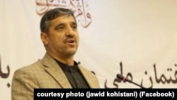 پیش از این جاوید کوهستانی، دیگر تحلیل‌گر مسائیل سیاسی در افغانستان نیز توسط طالبان دستگیر و با گذشت نزدیک به دو هفته آزاد شد.