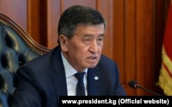 Сооронбай Жээнбеков.