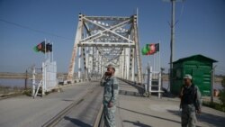 بندرگاه حیرتان شهر کوچکی است که در سرحد بین ازبکستان و افغانستان واقع شده‌است