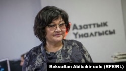 Шайлоо: Жолдошева элге, Чыныбаева менен Карабекова сотко кайрылды