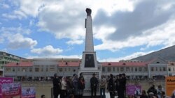 منار یادبود فرخنده که در کنار دریای کابل ساخته شده است