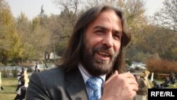 نصرالله ستانکزی کارشناسان افغان می گوید، با وجود همه انتقادات بر حکومت وحدت ملی این حکومت تا پنج سال برای امریکا قابل قبول است.