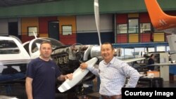 Союзбек Салиев учагынын жанында. 2016-жыл.