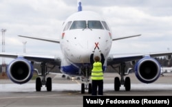 Пасажирський літак Belavia приземляється в аеропорту Мінська, 2019 рік