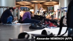 Аэропорт Внуково, Москва, 24 марта, 2020  