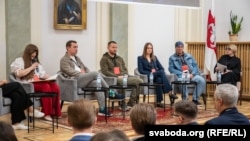 У Варшаве праходзіць чацьвёртая Канфэрэнцыя беларусаў сьвету. ФОТА 