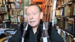 "В России управляют столоначальники"