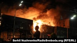 Пожар в Киеве в результате российского удара. Ночь на 6 июня 2025 года