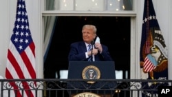 Медики дійшли висновку, що Трамп більше не заразний