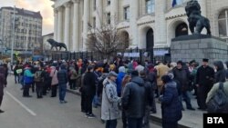 Протест пред съдебната палата в подкрепа на пострадалите метеоролози, 18 март 2025 г.