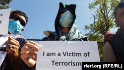 آرشیف، گردهمایی اعتراضی شماری از افغان هایی که به حیث ترجمان با نیرهای امریکایی در افغانستان کار کرده اند.