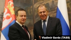 Ивица Дачич жана Сергей Лавров. Архивдик сүрөт. 