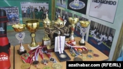 Türkmenistanyň kik-boksing milli merkeziniň sportsmenleriniň hem halkara ýaryşlarynda gazanan baýraklary, 5-nji noýabr, 2012.