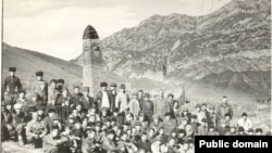 Нохчийчоь -- Нохчийн юрт Хайбах, гIадужу-беттан 8-гIа, 1989