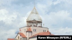 Здание парламента Нагорного Карабаха в Степанакерте