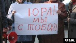 Эксперты сомневаются, что большинство в Раде выразит недоверие министру-драчуну, поскольку его отставка может разрушить «оранжевую коалицию»