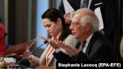 Светлана Тихановская менен Жозеп Боррел. Брюссел. 21-сентябрь, 2020-жыл.