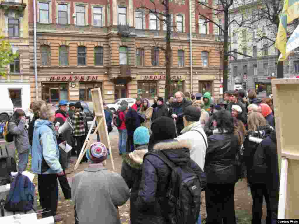 «Этот дом представляет большой интерес для искусствоведов, архитекторов, краеведов, занимающихся изучением жизни Петербурга второй половины XIX века», — отметили градозащитники. 