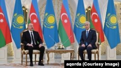 Азербайжандын жана Казакстандын президенттери Илхам Алиев менен Касым-Жомарт Токаев. Астана, 21-октябрь 2025-жыл