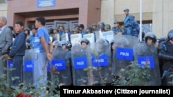 Митинг в Караколе, 7 октября 2013 года. Фото Тимура Акбашева, Kloop Media Foundation.