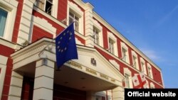 Возмущение у правозащитников и представителей неправительственного сектора вызывает решение членов Высшего совета юстиции назначить нового председателя Тбилисского горсуда в ускоренном режиме