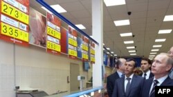 Российская власть ищет спасения в снижении потребления 