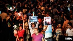Իրանցիները տոնում են միջուկային համաձայնագրի կնքումը, Թեհրան, 14-ը հուլիսի, 2015թ․