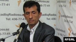 Azər Rəşidoğlu.