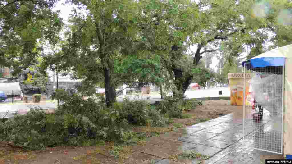 Біля кіосків немає покупців